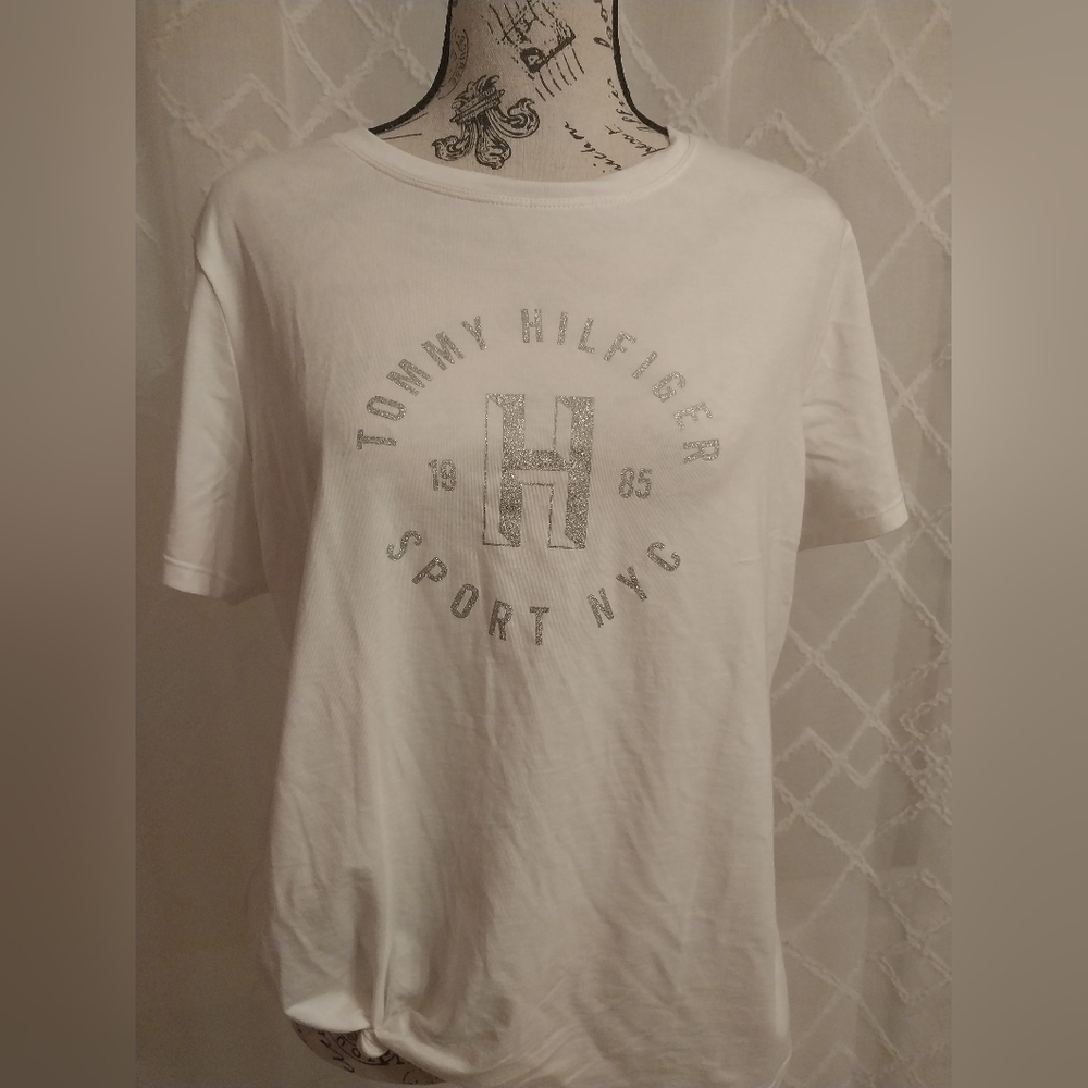 NWT Tommy Hilfiger White Tee with Silver Graphic/L